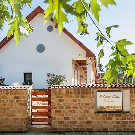Bakony-Cinca Vendégház Szentgál Exterior foto